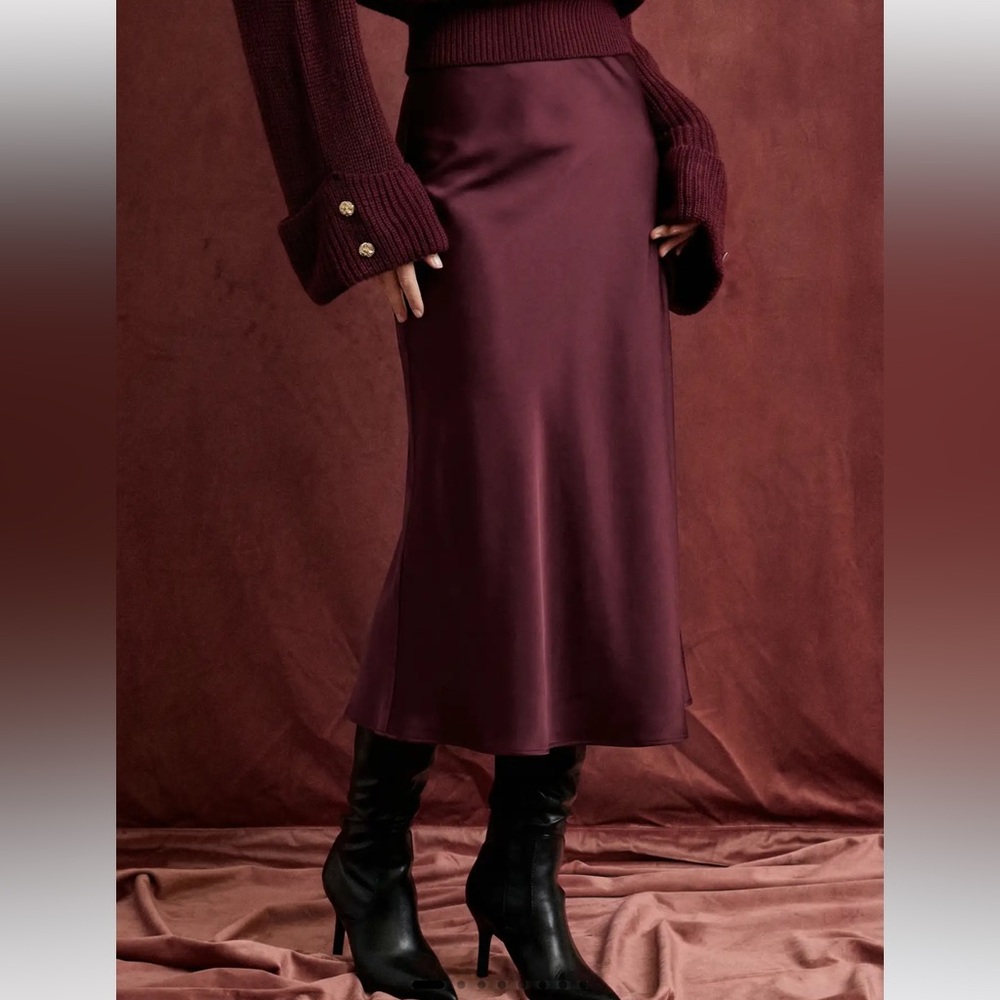 Gianni Bini Deep Burgundy Midi Satin Slip skirt A-line, Size 0 - Picture 3 of 7